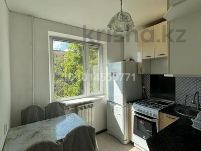 4-комнатная квартира · 61.3 м² · 3/5 этаж, Майкудук, 17й микрорайон 35 за ~ 20.5 млн ₸ в Караганде, Алихана Бокейханова р-н