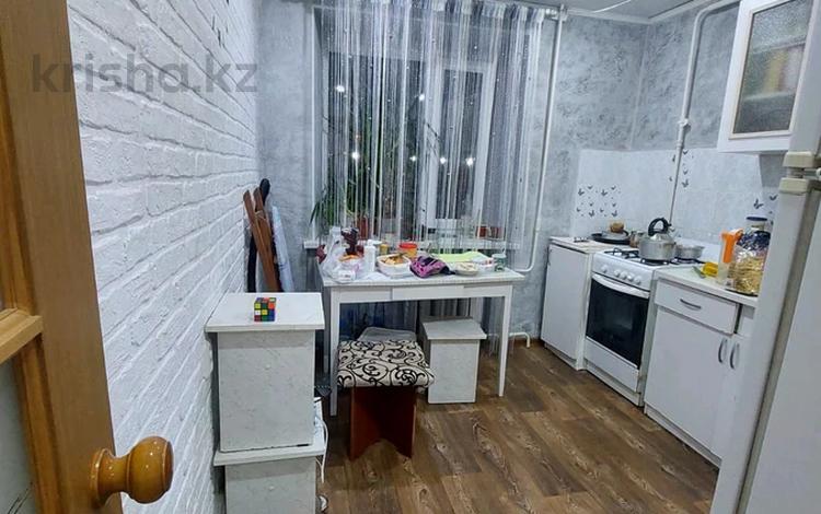 1-комнатная квартира, 37.6 м², 3/9 этаж, Курмангазы за 13 млн 〒 в Уральске — фото 2