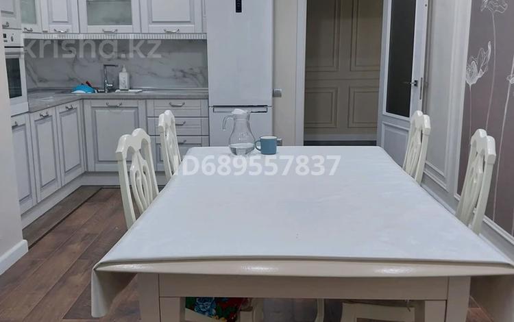3-бөлмелі пәтер · 118 м² · 3/9 қабат, мкр Кадыра Мырза-Али — Абулхаир хана, бағасы: 60 млн ₸ в Уральске — фото 3