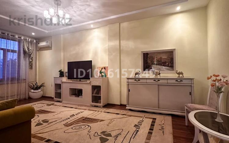 3-бөлмелі пәтер · 110 м² · 3/5 қабат, Айтеке би 12, бағасы: 55 млн ₸ в Таразе — фото 2