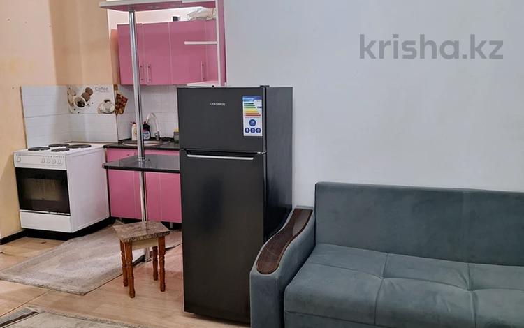 1-комнатная квартира · 42 м² · 4/5 этаж, мкр Кокжиек 60а за 140 000 ₸ в Алматы, Жетысуский р-н — фото 2