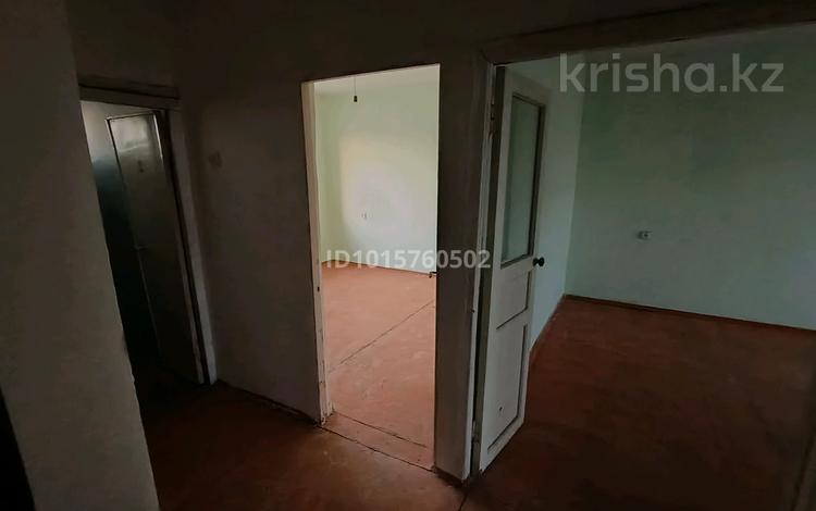 2-бөлмелі пәтер · 46.8 м² · 2/4 қабат, Акымбеков 128 — Находится возле хоз товаров и магазина перед остановкой, бағасы: 10 млн ₸ в Арыси — фото 2