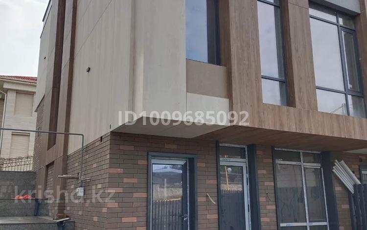Часть дома · 5 комнат · 284 м² · 2.5 сот., мкр Горный Гигант 318/4 за 330 млн ₸ в Алматы, Медеуский р-н — фото 2