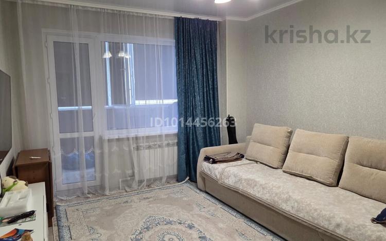 2-комнатная квартира · 68 м² · 12/16 этаж, мкр Юго-Восток, Шахтеров 60 за 250 000 ₸ в Караганде, Казыбек би р-н — фото 2