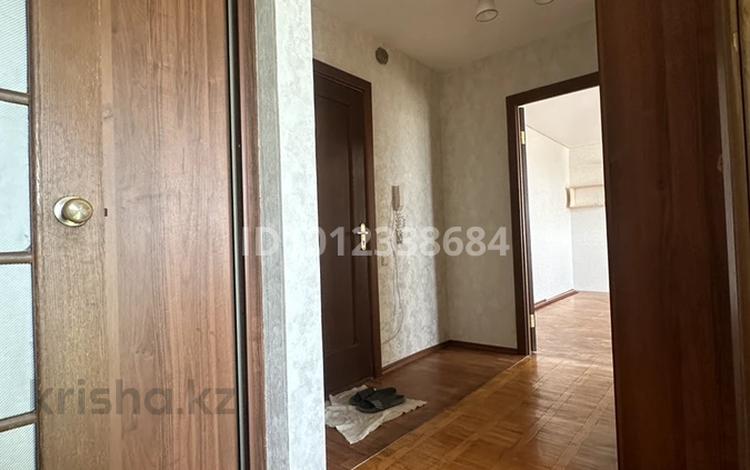 2-бөлмелі пәтер · 45 м² · 5/6 қабат, ул. Омара Досжанова 76, бағасы: 20 млн ₸ в Костанае — фото 2