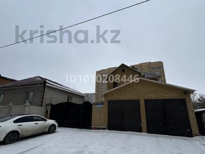 Отдельный дом · 3 комнаты · 280 м² · 6 сот., Гоголя 141 — Остановка «Центральный рынок» за 150 млн ₸ в Семее