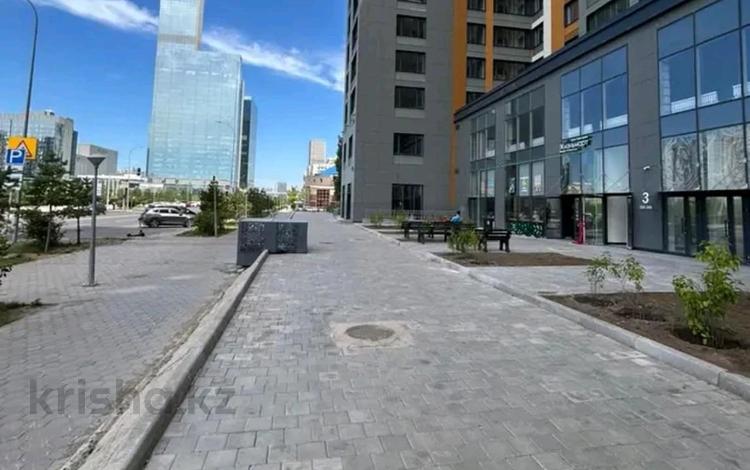 Свободное назначение, офисы, магазины и бутики, общепит, салоны красоты, медцентры и аптеки, образование, развлечения · 623 м² за 650 млн 〒 в Астане, Есильский р-н — фото 2