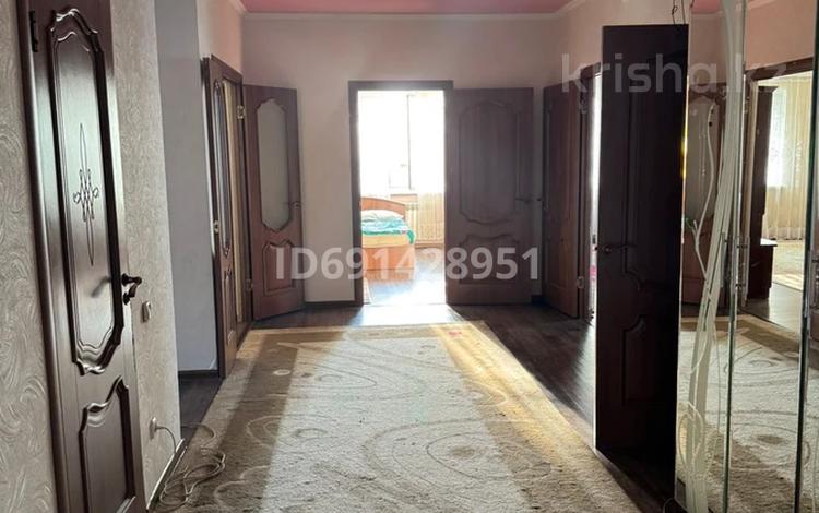 4-комнатная квартира · 158 м² · 7/7 этаж, мкр Нурсат 134а за 49 млн ₸ в Шымкенте, Каратауский р-н — фото 2