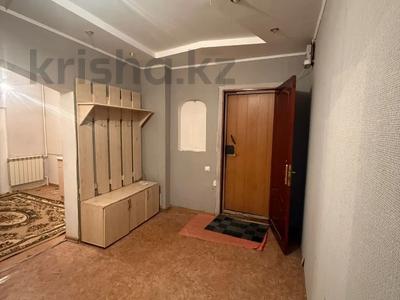2-бөлмелі пәтер · 55.3 м² · 2/5 қабат, Братьев Жубановых 302, бағасы: 15.5 млн ₸ в Актобе