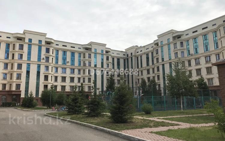 4-комнатная квартира · 221 м² · 2/5 этаж, Сыганак — Абу Даби Плаза за 240 млн 〒 в Астане, Есильский р-н — фото 10