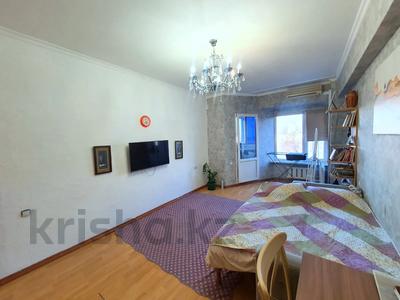 2-комнатная квартира · 56 м² · 7/9 этаж, Абая за 45.9 млн ₸ в Алматы, Бостандыкский р-н