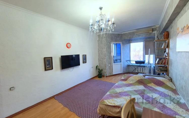 2-комнатная квартира · 56 м² · 7/9 этаж, Абая за 45.9 млн ₸ в Алматы, Бостандыкский р-н — фото 6