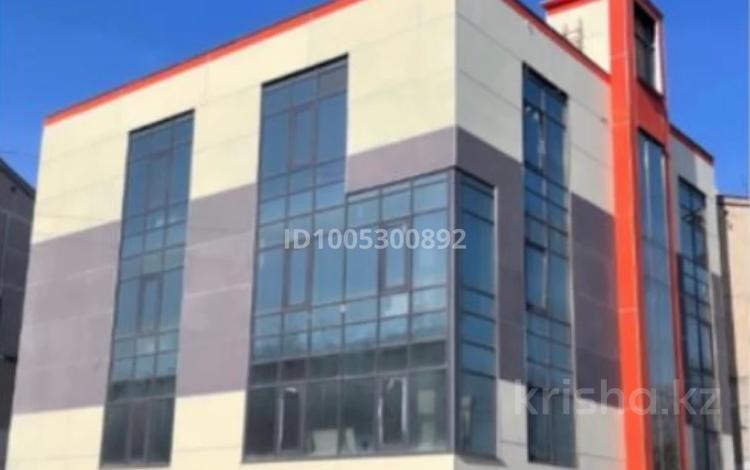 Свободное назначение, офисы, магазины и бутики, склады, бани, гостиницы и зоны отдыха, фитнес и спорт, медцентры и аптеки, образование, конференц-залы, кабинеты и рабочие места, студии · 625 м² за 4 млн 〒 в Алматы, Бостандыкский р-н — фото 2