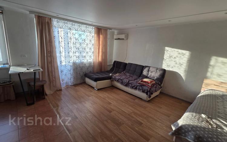 1-бөлмелі пәтер · 33.8 м² · 5/5 қабат, Абая 166, бағасы: 16 млн ₸ в Костанае — фото 2