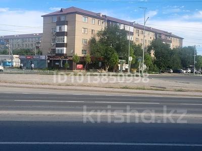1-бөлмелі пәтер · 30.9 м² · 3/5 қабат, Центральный ш/а., Махамбета 119 — Азаттык и Сырым Датова, бағасы: 12.5 млн ₸ в Атырау, мкр Центральный
