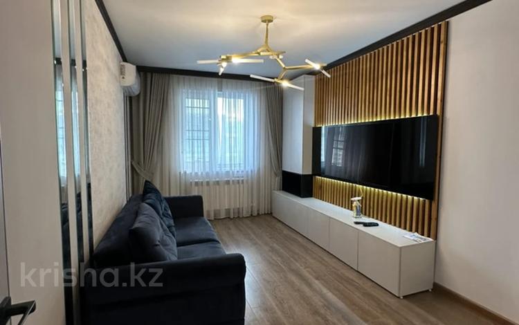 2-бөлмелі пәтер · 75 м² · 7/10 қабат, Абикен Бектуров 3/2 — Хан Шатыр, бағасы: 350 000 ₸ в Астане, Есильский р-н — фото 2