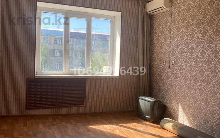 1-комнатная квартира · 38 м² · 5/5 этаж, мкр Север , Север ш/а 56 за 15 млн ₸ в Шымкенте, Аль-Фарабийский р-н — фото 2