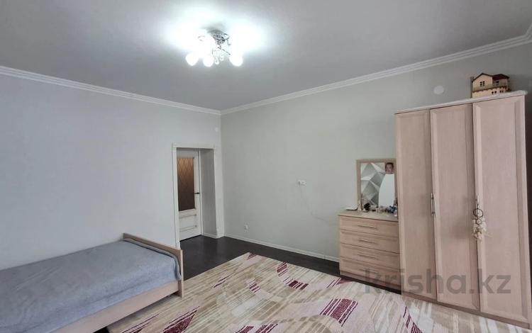 4-комнатная квартира · 153.9 м² · 6/8 этаж, мкр. Алтын орда, проспект Санкибай Батыра за 55.5 млн ₸ в Актобе — фото 2
