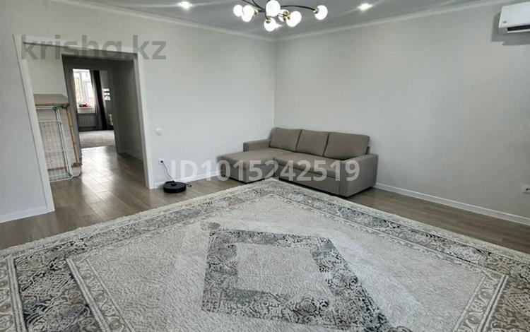 2-комнатная квартира · 77.7 м² · 5/5 этаж, мкр Старый Аэропорт, Достык за 28.3 млн ₸ в Уральске — фото 2