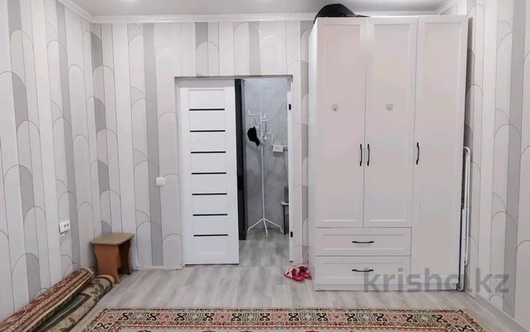 1-бөлмелі пәтер · 50 м² · 5/9 қабат, Самал, бағасы: 20 млн ₸ в Уральске — фото 2
