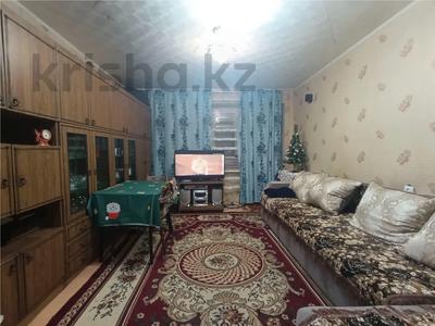 4-комнатная квартира · 74.4 м² · 7/9 этаж, Майкудук, 19й микрорайон 49 за 23 млн 〒 в Караганде, Алихана Бокейханова р-н