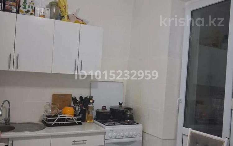1-бөлмелі пәтер · 38.2 м² · 5/5 қабат, Алатау ш/а. 22, бағасы: 100 000 ₸ в Таразе, мкр Алатау — фото 2