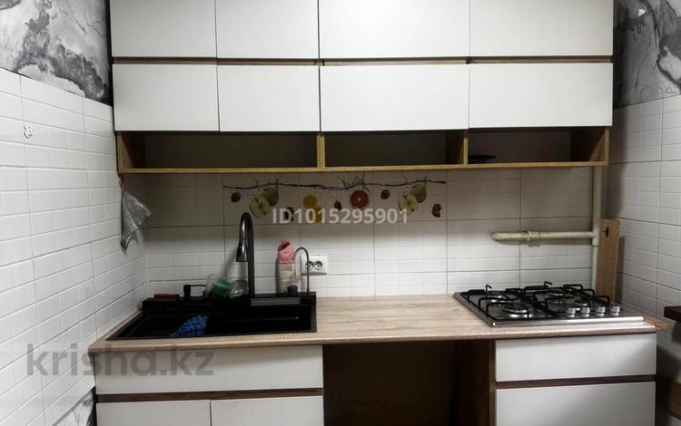 3-бөлмелі пәтер · 60 м² · 1/4 қабат, Райымбека 120 — Панфилова, бағасы: 400 000 ₸ в Алматы, Алмалинский р-н — фото 2