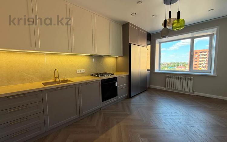 3-бөлмелі пәтер · 99 м² · 6/9 қабат, Бородина 111, бағасы: 80.6 млн ₸ в Костанае — фото 37