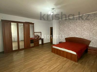 3-комнатная квартира · 121.7 м² · 9/25 этаж, мкр 11 112г за 32 млн 〒 в Актобе