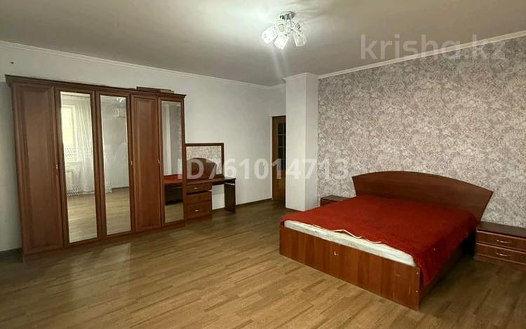 3-бөлмелі пәтер · 121.7 м² · 9/25 қабат, 11 ш/а. 112г, бағасы: 32 млн ₸ в Актобе, мкр 11 — фото 7