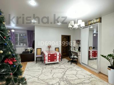 2-комнатная квартира, 72 м², 9/10 этаж, Алихан Бокейхан 2 за 27.5 млн 〒 в Астане, Есильский р-н