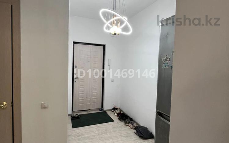 3-комнатная квартира · 90 м² · 8/9 этаж, Нур Актобе, 3мкр 40 за 24 млн 〒 — фото 2
