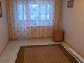 3-комнатная квартира · 60 м² · 2/5 этаж, Пришахтинск, Пришахтинск, 21й микрорайон 19 — Автостанции за 140 000 ₸ в Караганде, Алихана Бокейханова р-н — фото 2