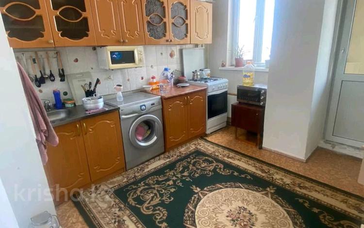 1-комнатная квартира · 35 м² · 4/6 этаж, мкр Кокжиек за 140 000 ₸ в Алматы, Жетысуский р-н — фото 2