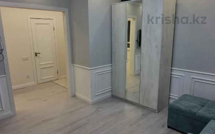 1-комнатная квартира, 40 м², 7/9 этаж помесячно, Сыганак 15