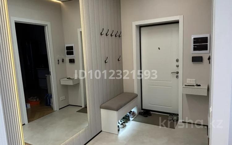 3-комнатная квартира · 82 м² · 8/10 этаж, мкр Юго-Восток, Муканова 55/2 за 49 млн ₸ в Караганде, Казыбек би р-н — фото 2