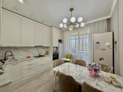 2-комнатная квартира · 89.7 м² · 2/8 этаж, Керей, Жанибек хандар 2, 2/1 — КВАРТИРА В САМОМ ЦЕНТРЕ СТОЛИЦЫ за 57 млн 〒 в Астане, Нура р-н