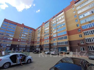 2-бөлмелі пәтер · 73.7 м² · 6/9 қабат, Самал 88, бағасы: 36 млн ₸ в Уральске