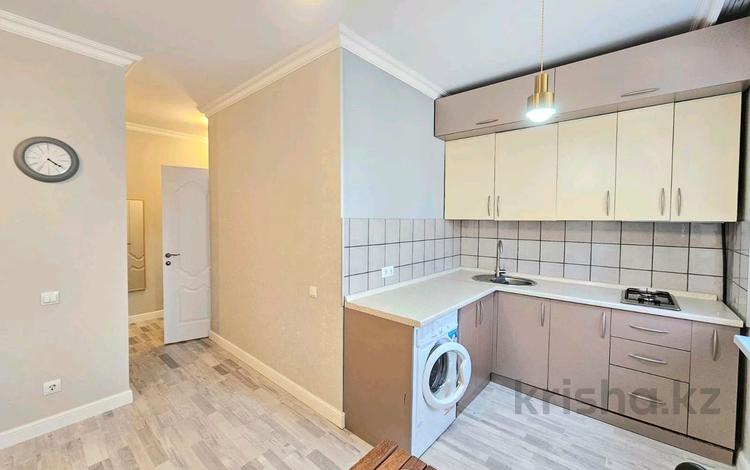 1-комнатная квартира · 40 м² · 1/4 этаж, Абая 77 за 315 000 ₸ в Алматы, Алмалинский р-н — фото 2