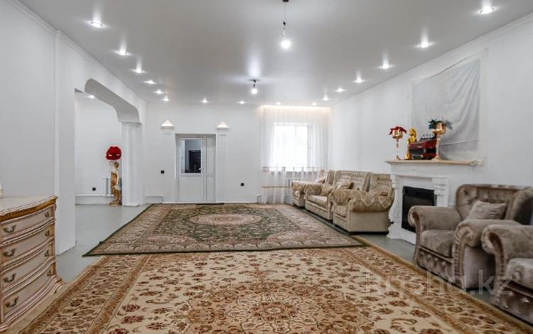 Жеке үй · 4 бөлме · 300 м² · 10 жүзд., Үркер, бағасы: 68 млн ₸ в Астане, Нура р-н — фото 2