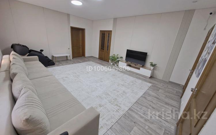 Отдельный дом · 6 комнат · 260 м² · 15 сот., Бактыбай акын 3 — Тлендиева за 70 млн 〒 в Астане, Сарыарка р-н — фото 2