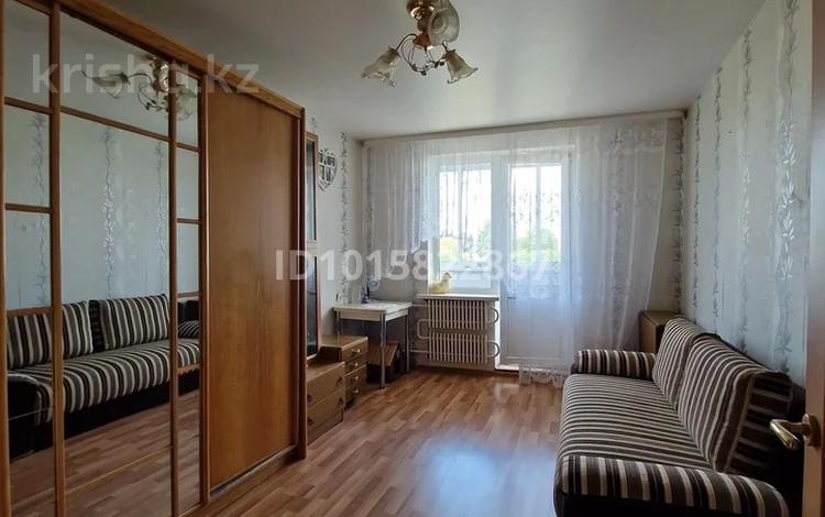 3-бөлмелі пәтер · 60 м² · 4/6 қабат, Катаева 44/2, бағасы: 23 млн ₸ в Павлодаре — фото 2