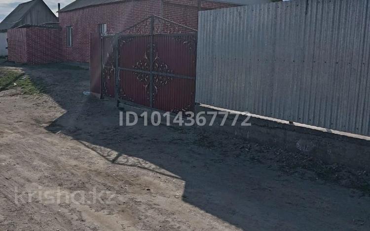 Жеке үй · 4 бөлме · 80 м² · 10 жүзд., Восточной правый 7630, бағасы: 10 млн ₸ в Семее — фото 2