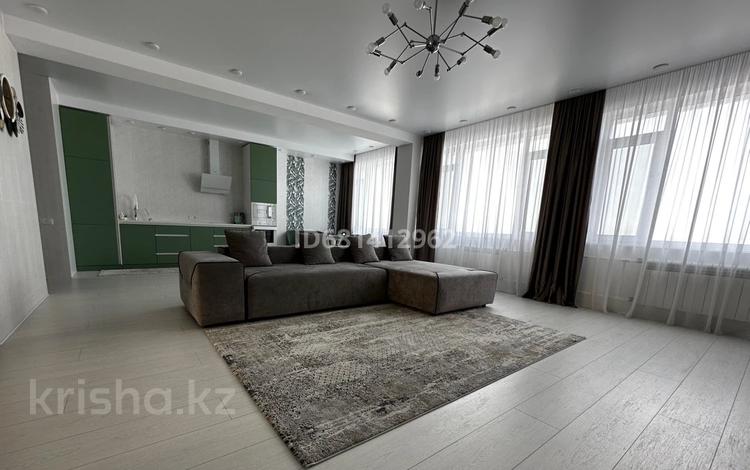 3-комнатная квартира, 120 м², 10/11 этаж, Исиналиева 1 за 65 млн 〒 в Павлодаре — фото 2
