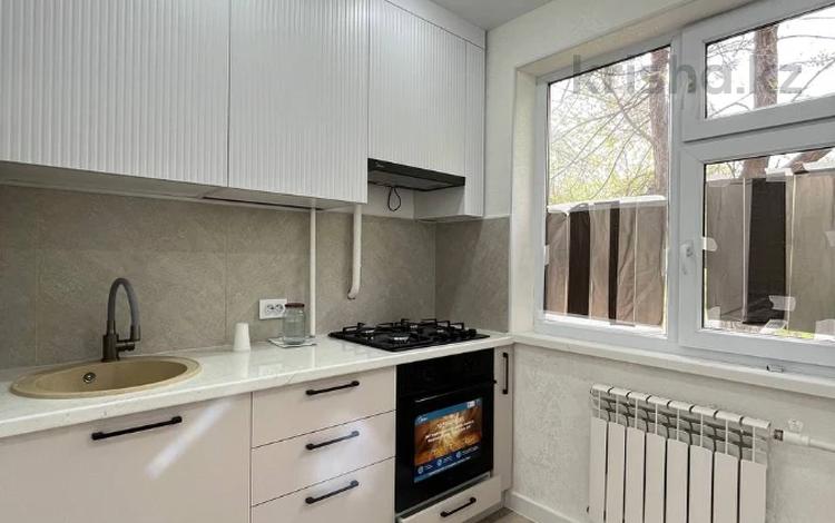 3-бөлмелі пәтер · 46.6 м² · 1/5 қабат, мкр 5, Есет батыра, бағасы: 16.7 млн ₸ в Актобе — фото 2