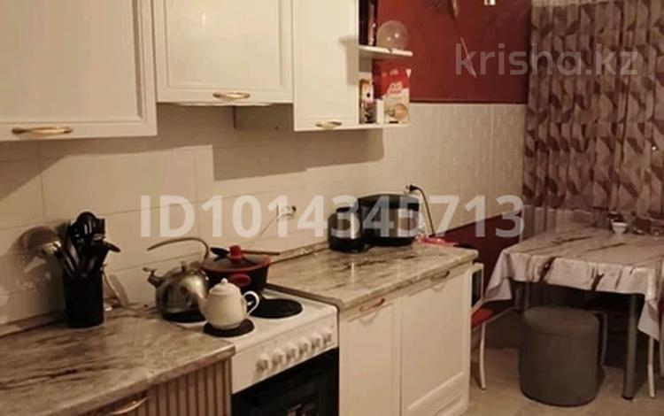 3-комнатная квартира · 90 м² · 6/12 этаж, 33-й мкр 7 — С зади Гипермаркета "Дина" находится дом за 19.5 млн ₸ в Актау — фото 2