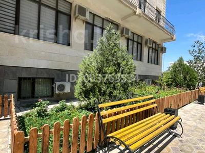 3-бөлмелі пәтер · 160 м² · 9/9 қабат, 17-й мкр 26, бағасы: 50 млн ₸ в Актау