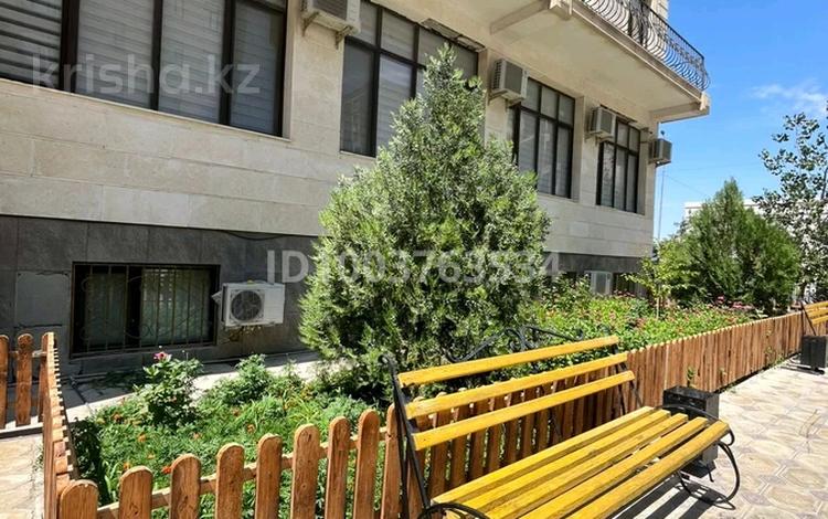3-бөлмелі пәтер · 160 м² · 9/9 қабат, 17-й мкр 26, бағасы: 50 млн ₸ в Актау — фото 2