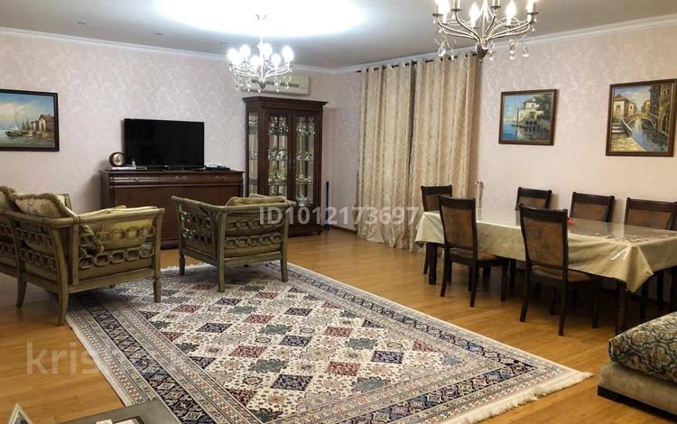 4-комнатная квартира · 188.7 м² · 5/5 этаж, ул. Есет Батыра 97к4 за 51 млн 〒 в Актобе, мкр Авиатор — фото 2