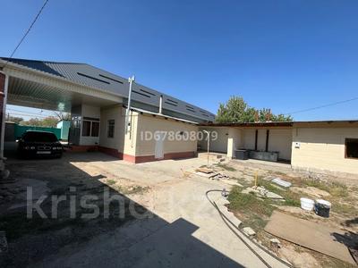 Отдельный дом • 3 комнаты • 105.2 м² • 6 сот., Сабырханов 8/2 за 30 млн 〒 в Туркестане